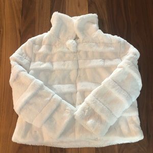 ZARA GIRL’S WHITE FAUX FUR JACKET SIZE 5-6 YRS